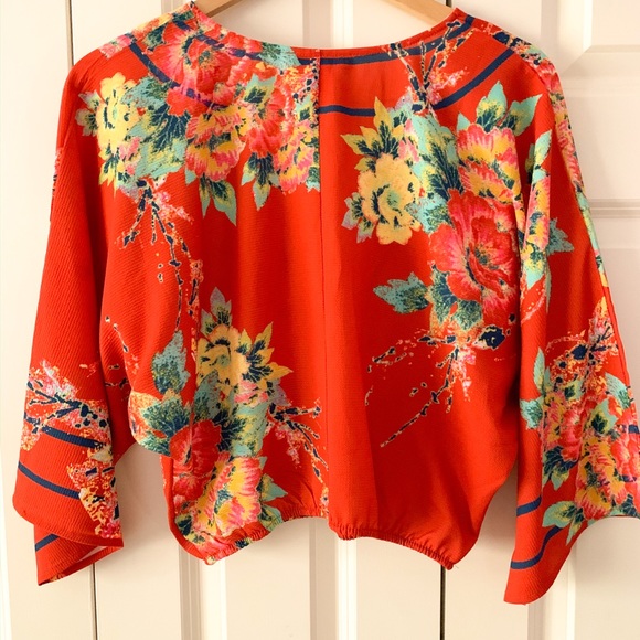 Flying Tomato wrap blouse NWOT - Picture 6 of 6